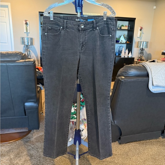 Style & Co. Black Straight Leg Jeans. Size 12 - Picture 1 of 4
